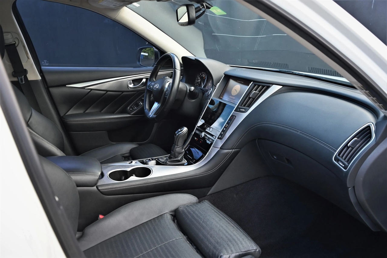 Infiniti Q50  2019
