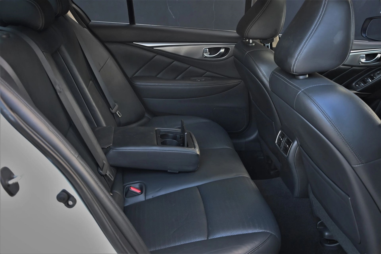 Infiniti Q50  2019