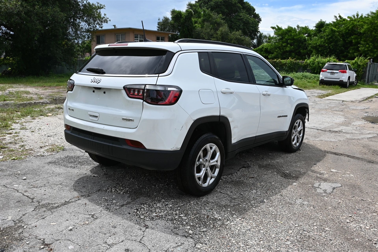Jeep Compass  2024