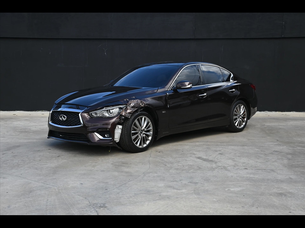 2018 Infiniti Q50 3.0t LUXE Sedan 4D