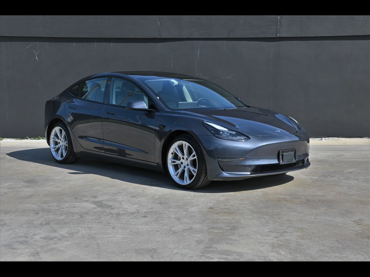 2022 Tesla Model 3 Standard Sedan 4D