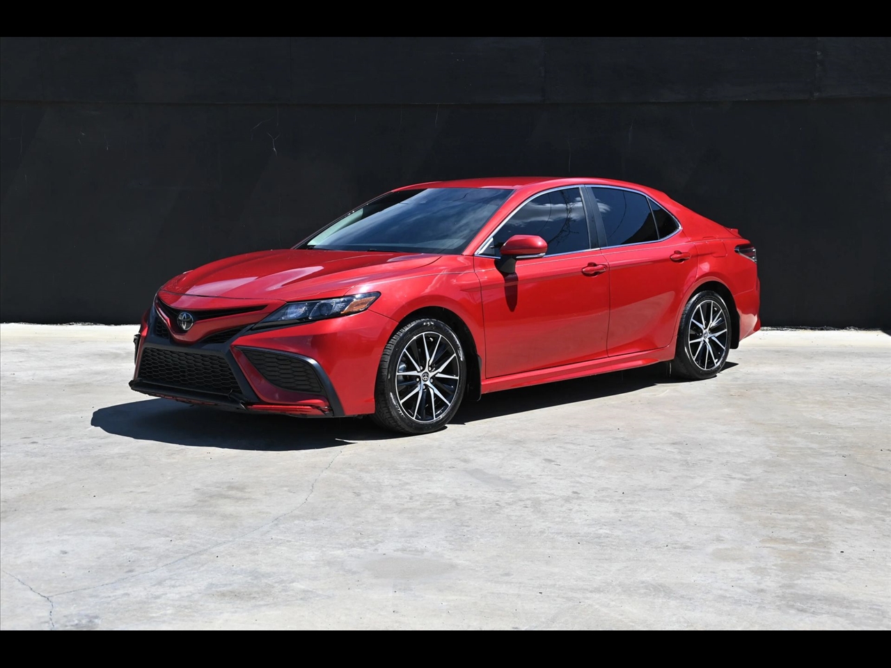 2023 Toyota Camry SE Sedan 4D
