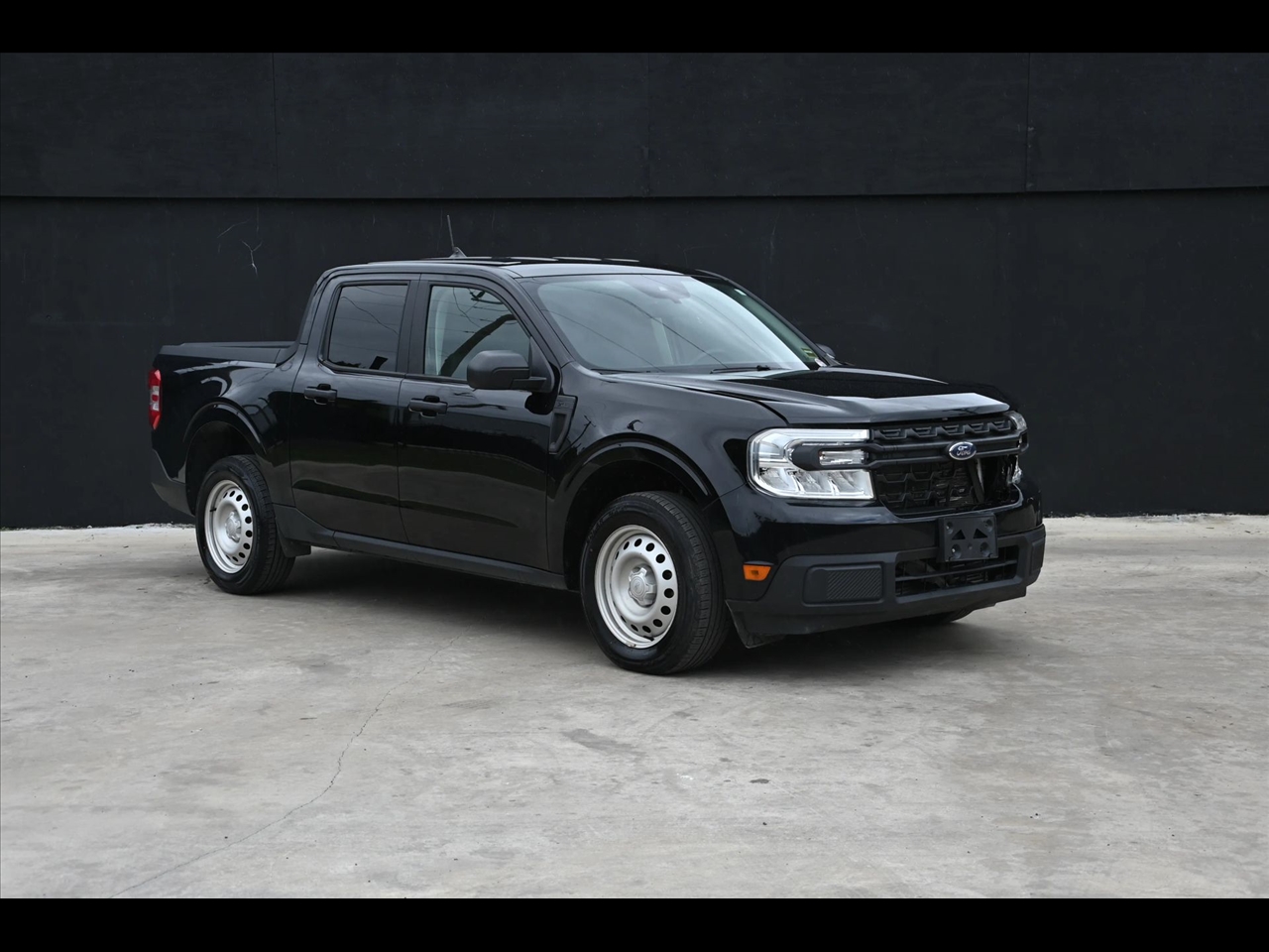 2024 Ford Maverick XL Pickup 4D 4 1/2 ft
