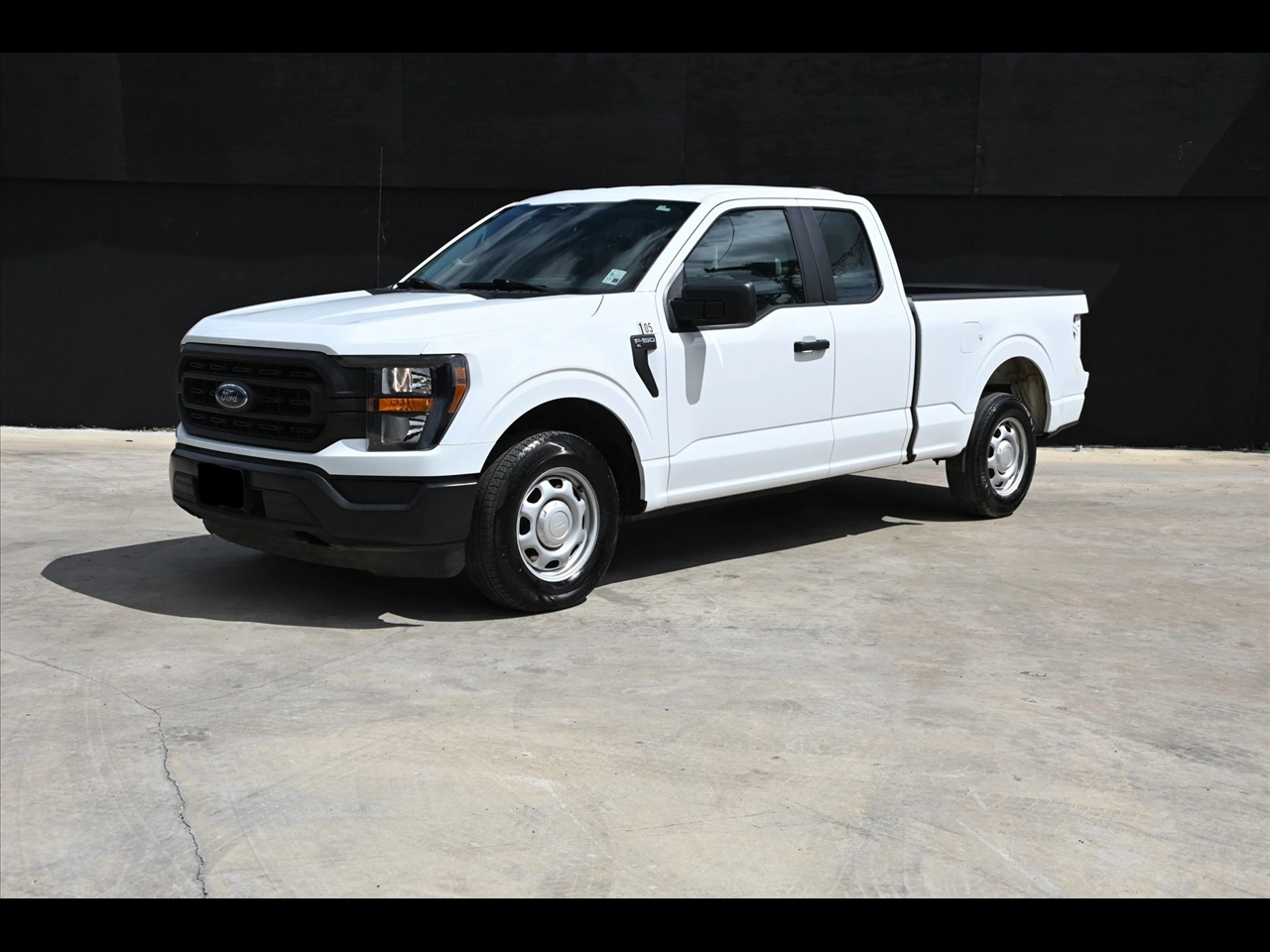2023 Ford F-150 XL Pickup 4D 6 1/2 ft