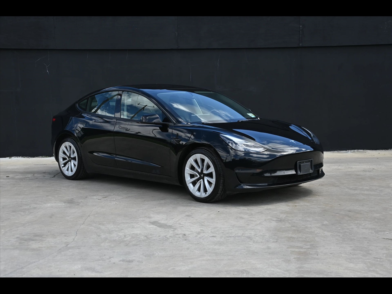 2022 Tesla Model 3 Standard Sedan 4D
