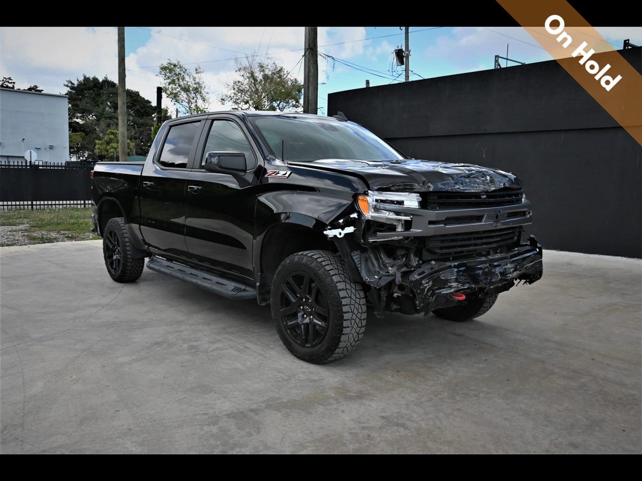 2022 Chevrolet Silverado 1500 LT Trail Boss Pickup 4D 5 3/4 ft