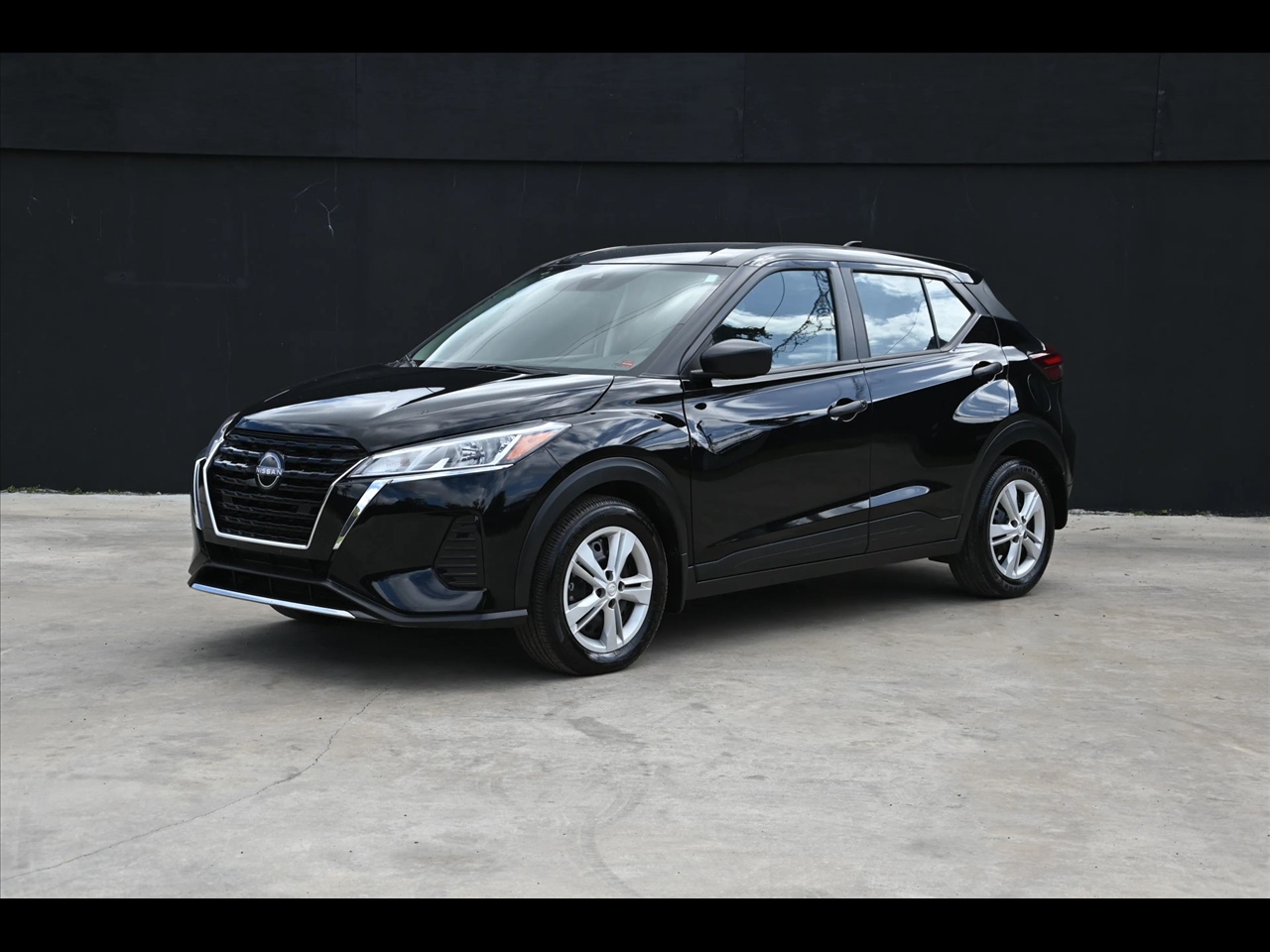 2023 Nissan Kicks S Sport Utility 4D