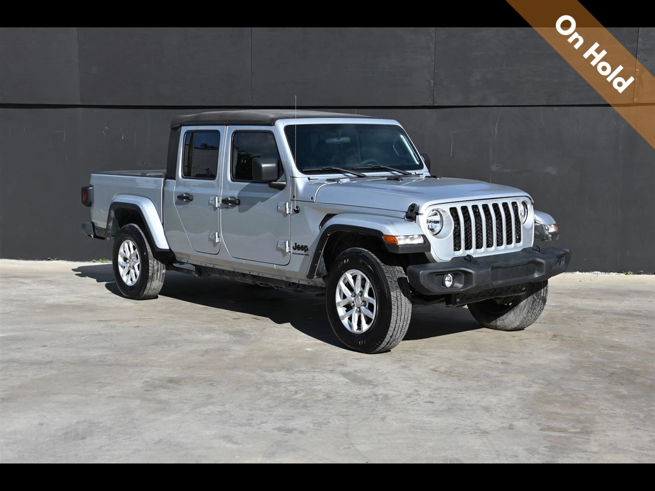 2023 Jeep Gladiator Sport S Pickup 4D 5 ft