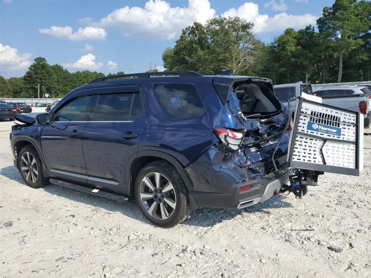 2025 Honda Pilot Touring Sport Utility 4D