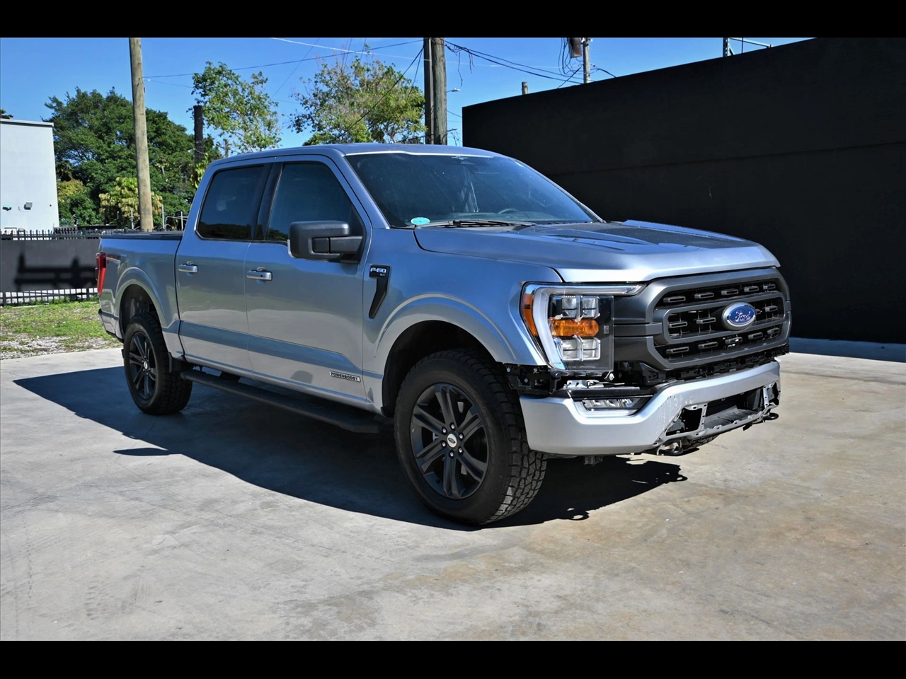 2023 Ford F-150 XLT Pickup 4D 5 1/2 ft
