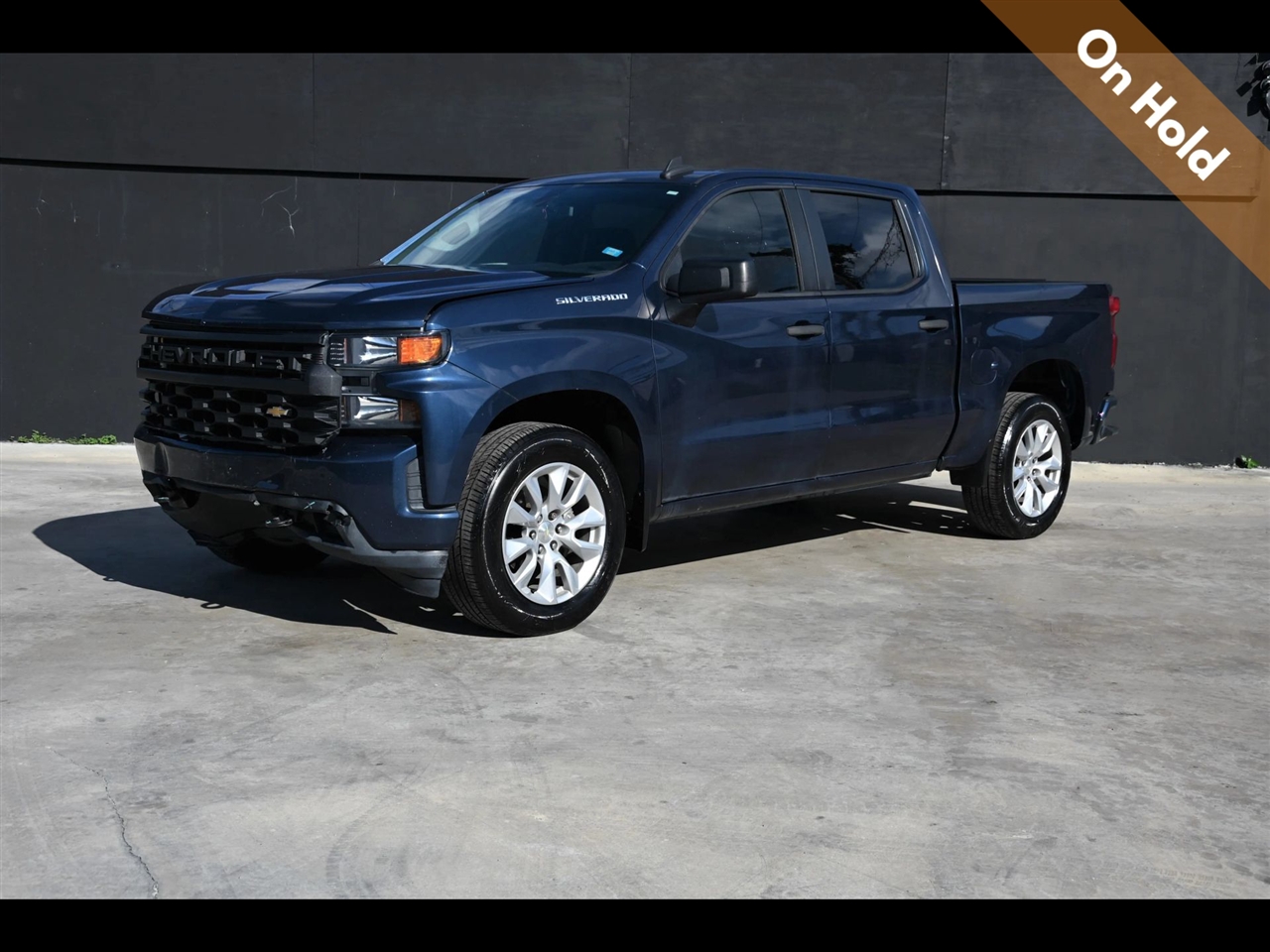 2020 Chevrolet Silverado 1500 Custom Pickup 4D 5 3/4 ft