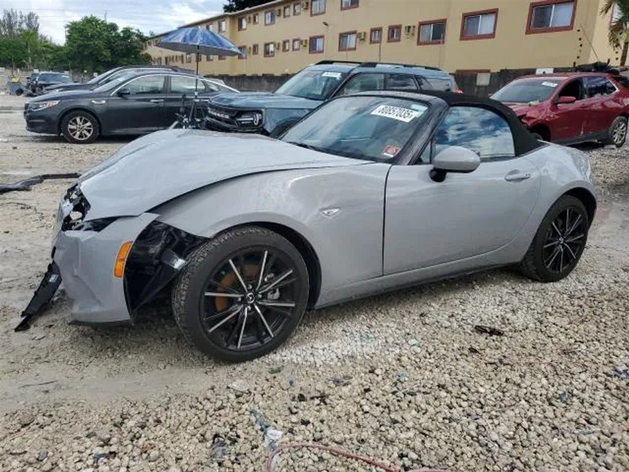 Mazda MX-5 Miata  2024