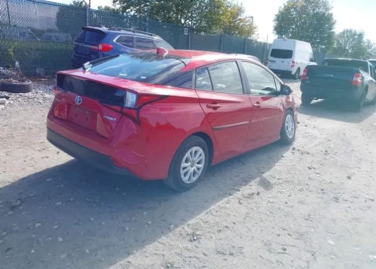 Toyota Prius  2021