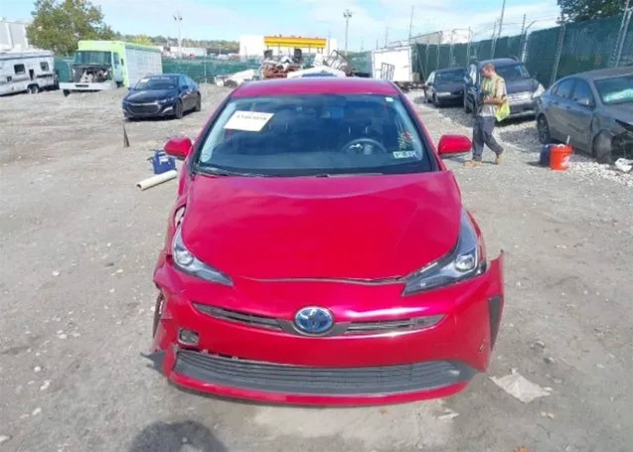 Toyota Prius  2021