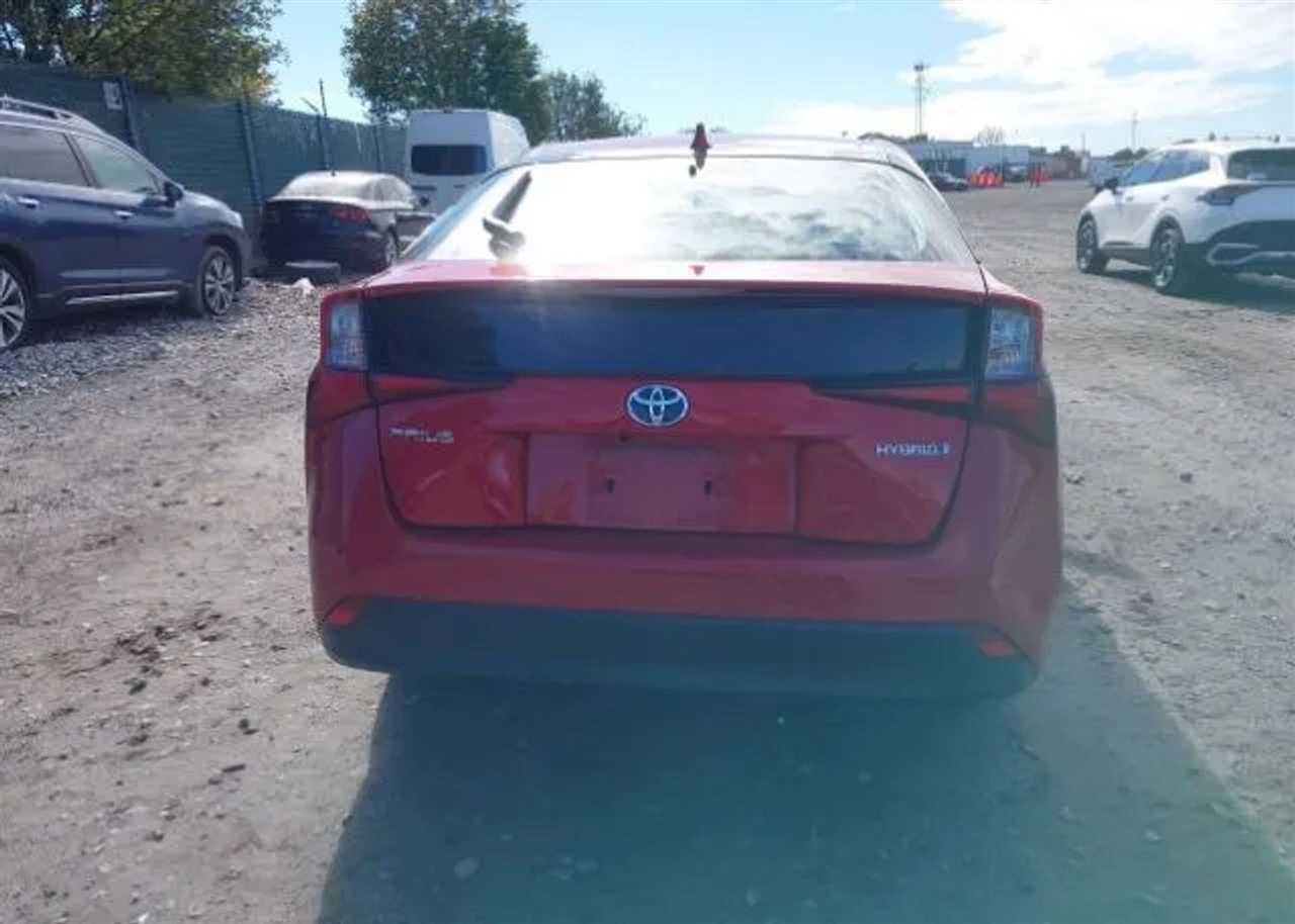 Toyota Prius  2021
