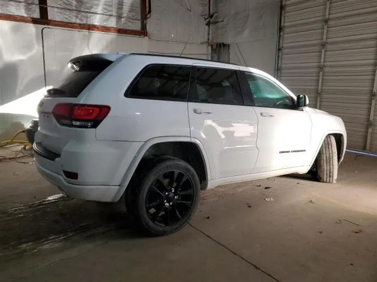 2020 Jeep Grand Cherokee Altitude Sport Utility 4D