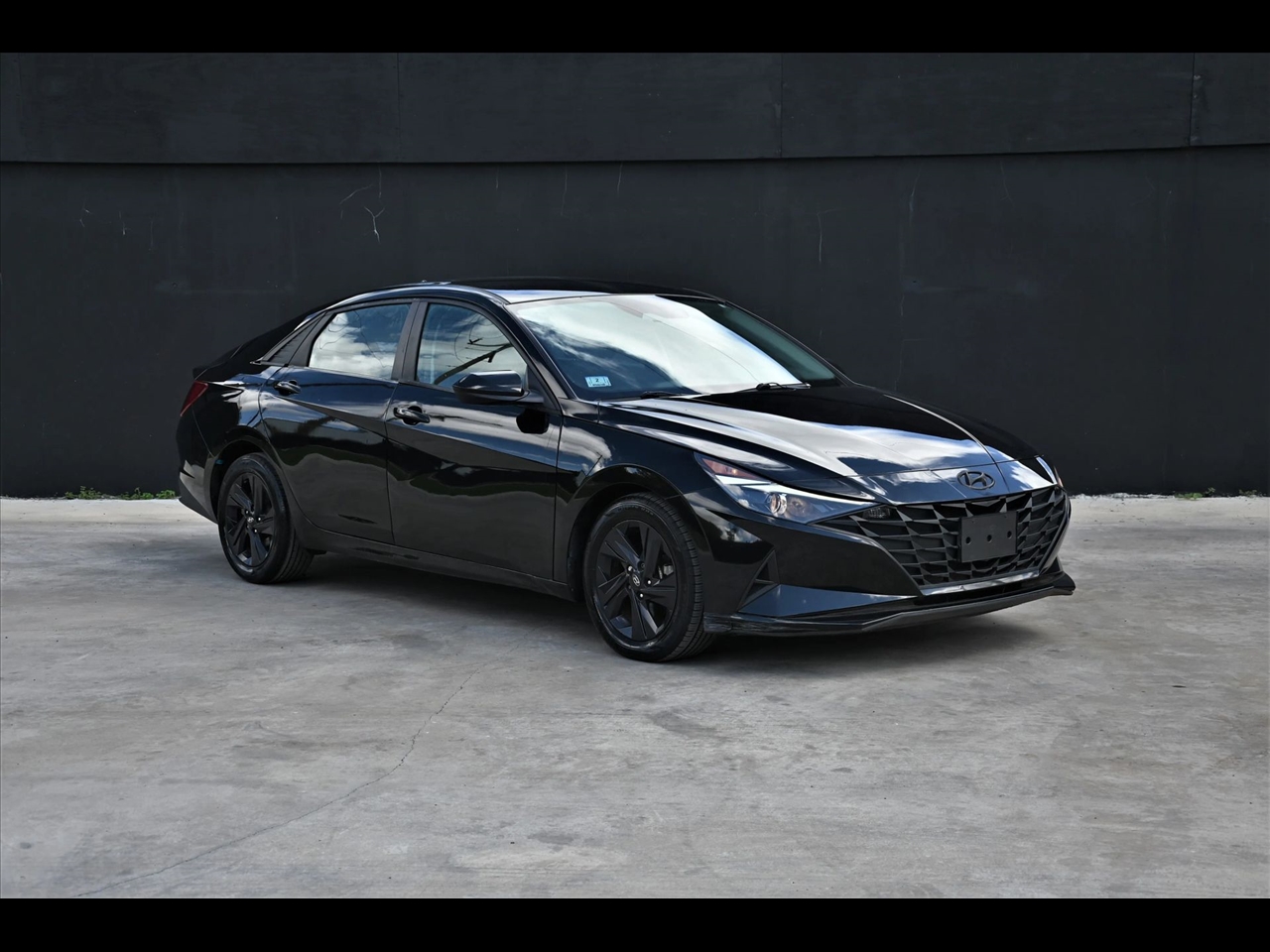 2021 Hyundai Elantra SEL Sedan 4D