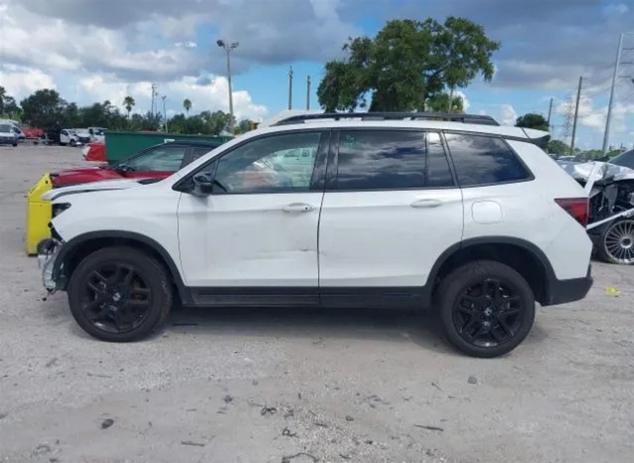 Honda Passport  2025