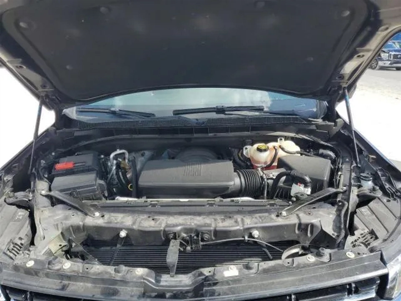 Chevrolet Suburban  2023