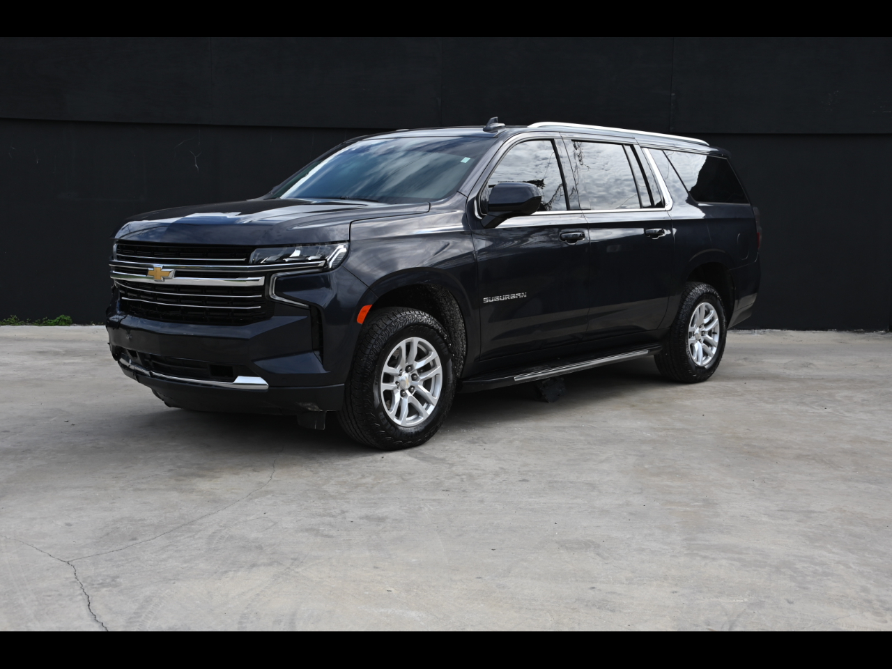 2023 Chevrolet Suburban LT Sport Utility 4D