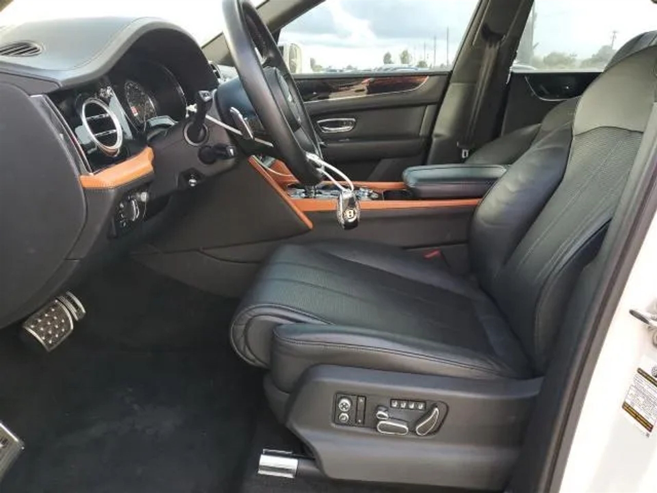 Bentley Bentayga  2020