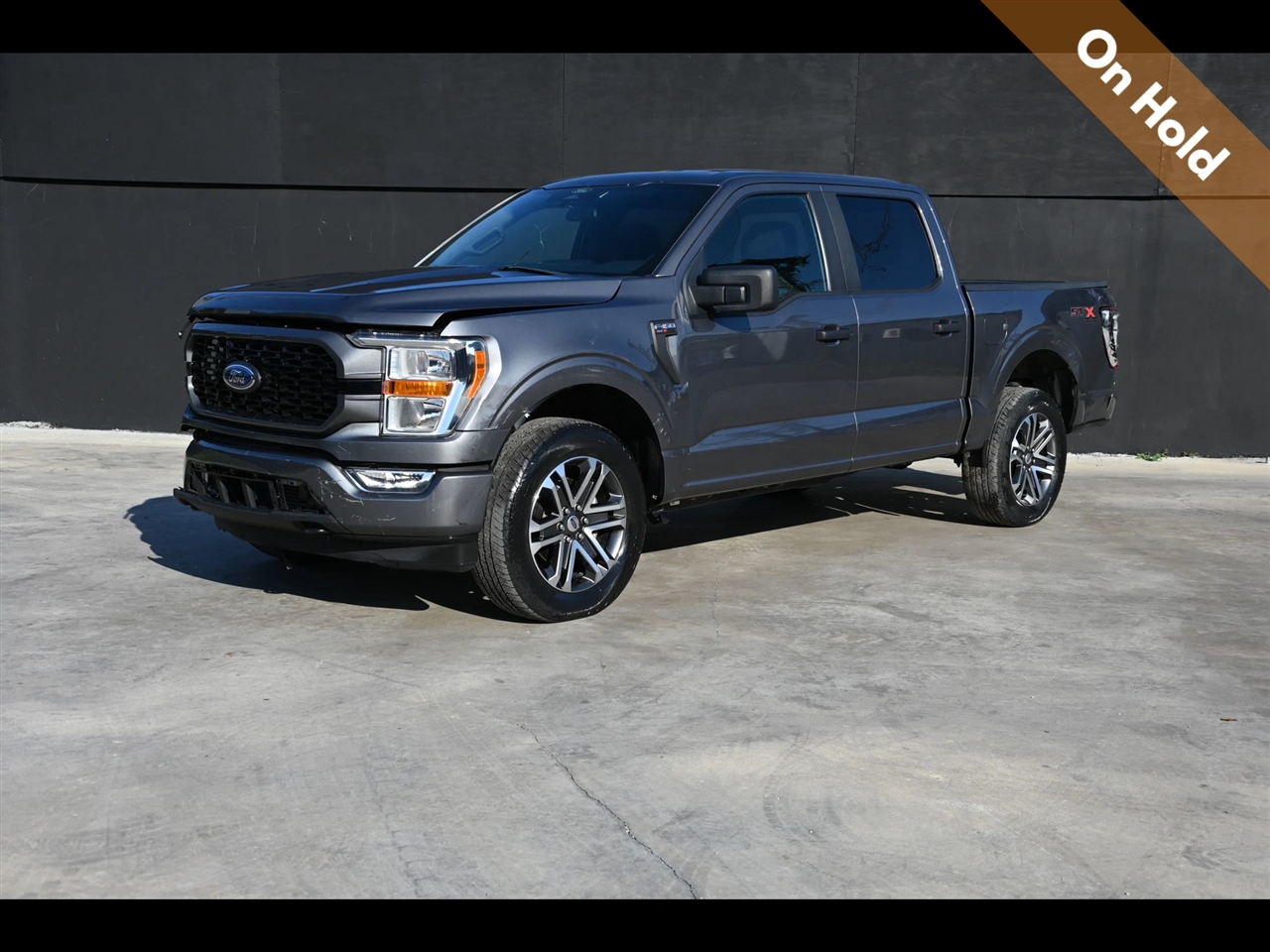 2021 Ford F-150 XL Pickup 4D 5 1/2 ft