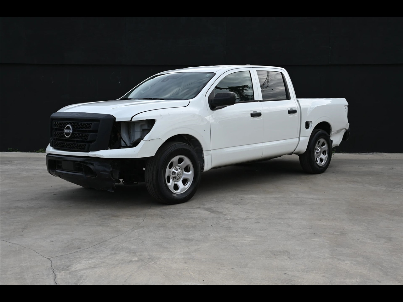 2023 Nissan Titan S Pickup 4D 5 1/2 ft