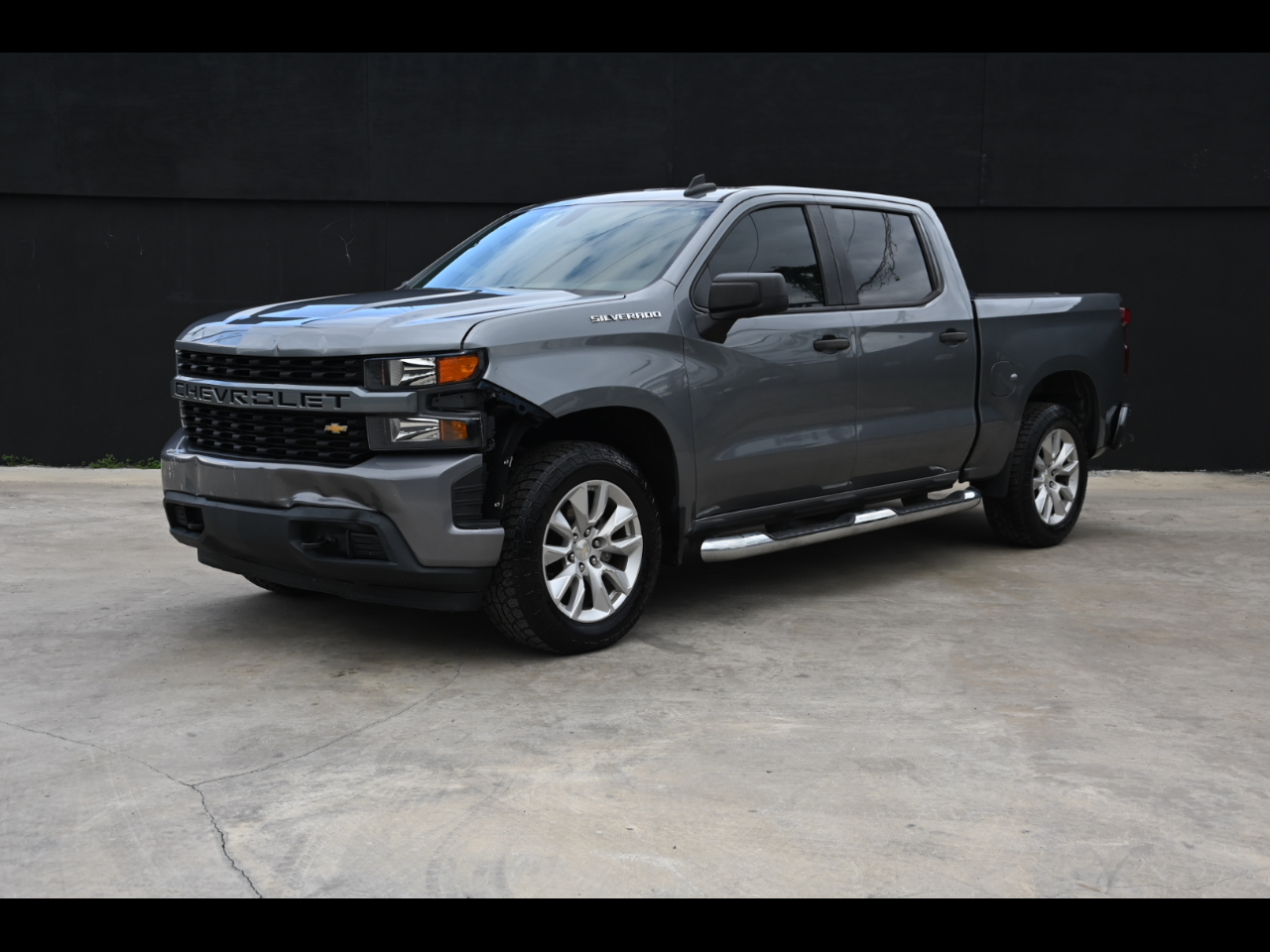 2021 Chevrolet Silverado 1500 Custom Pickup 4D 5 3/4 ft