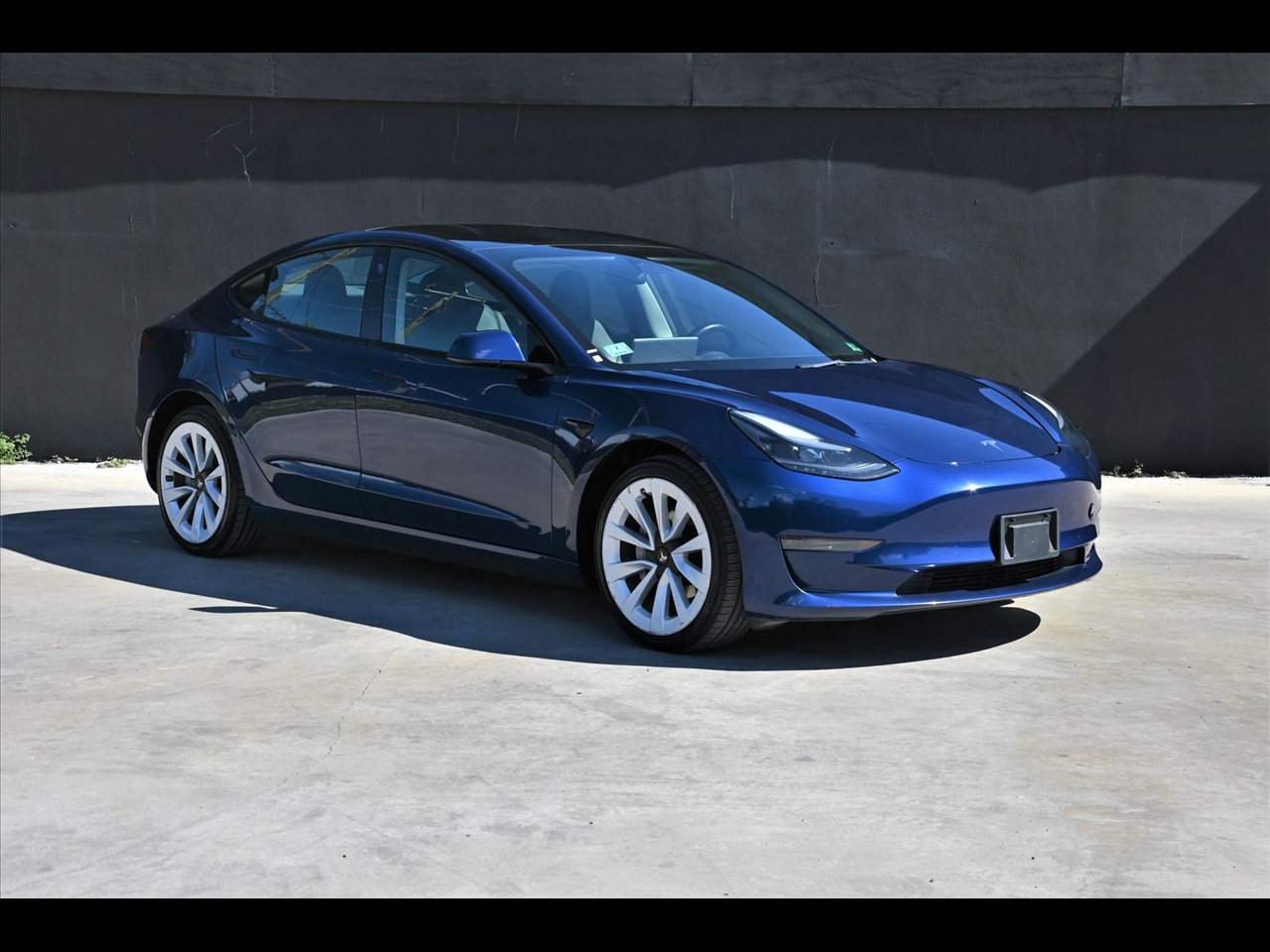 2022 Tesla Model 3 Standard Sedan 4D