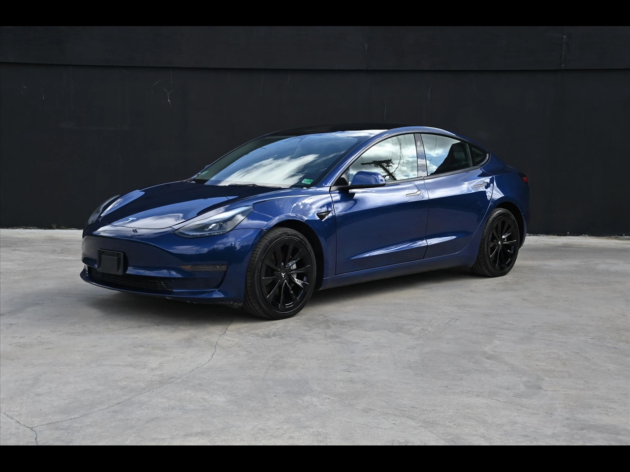 2022 Tesla Model 3 Standard Sedan 4D