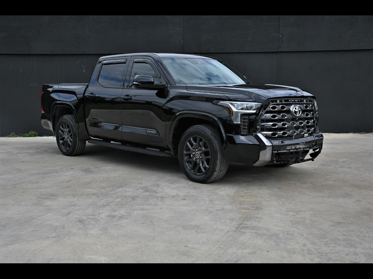 2023 Toyota Tundra Platinum Pickup 4D 5 1/2 ft