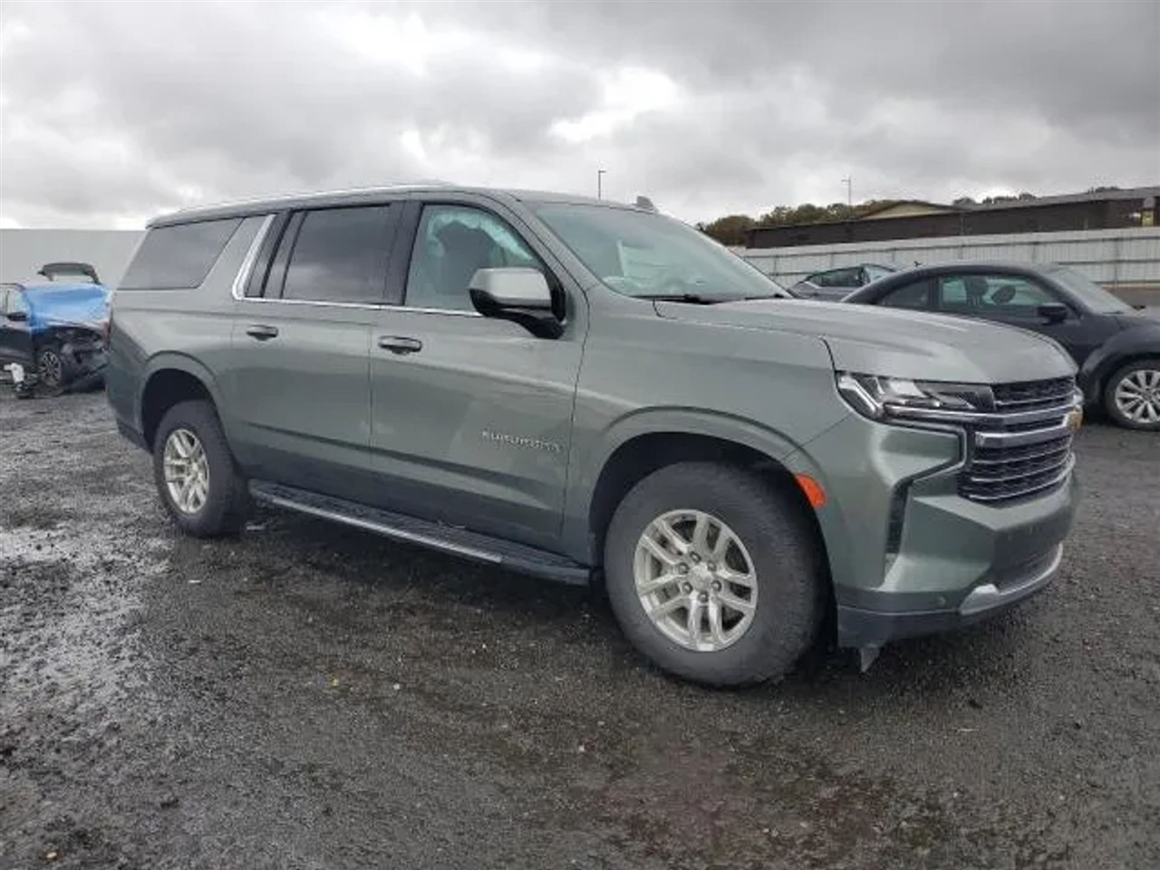 2023 Chevrolet Suburban LT Sport Utility 4D