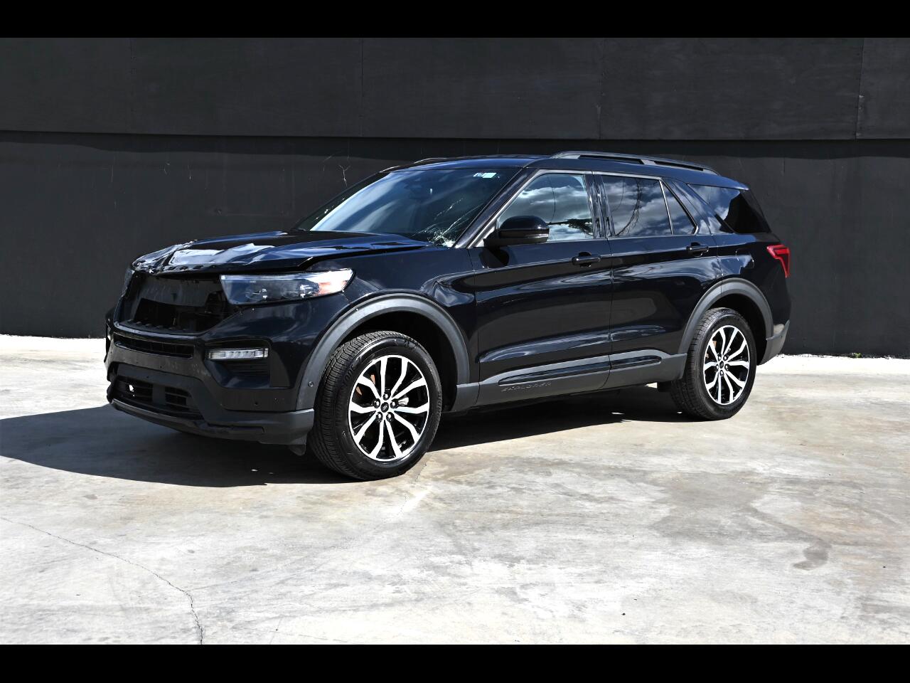 2021 Ford Explorer ST Sport Utility 4D