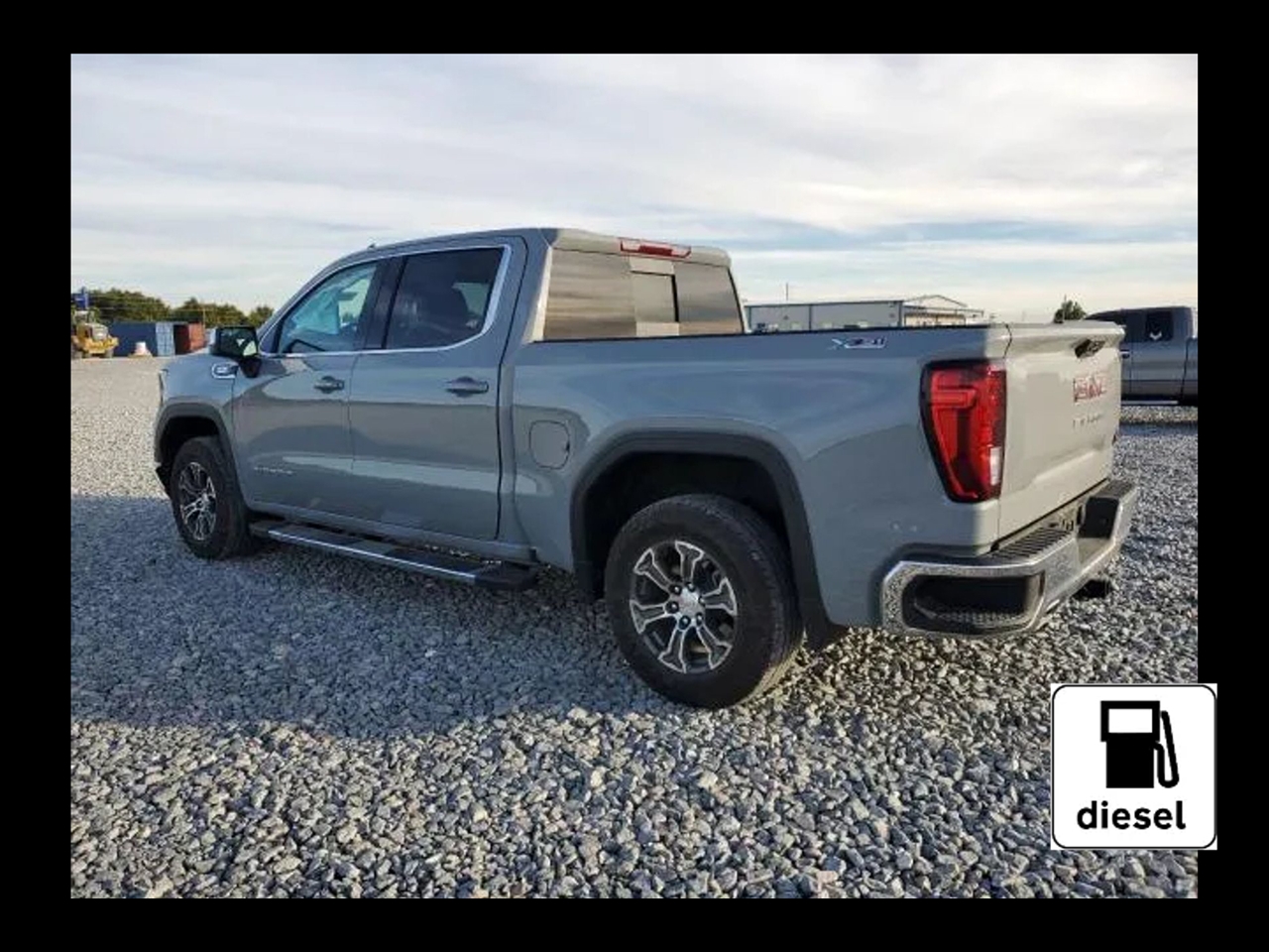 2024 GMC Sierra 1500 SLE Pickup 4D 5 3/4 ft