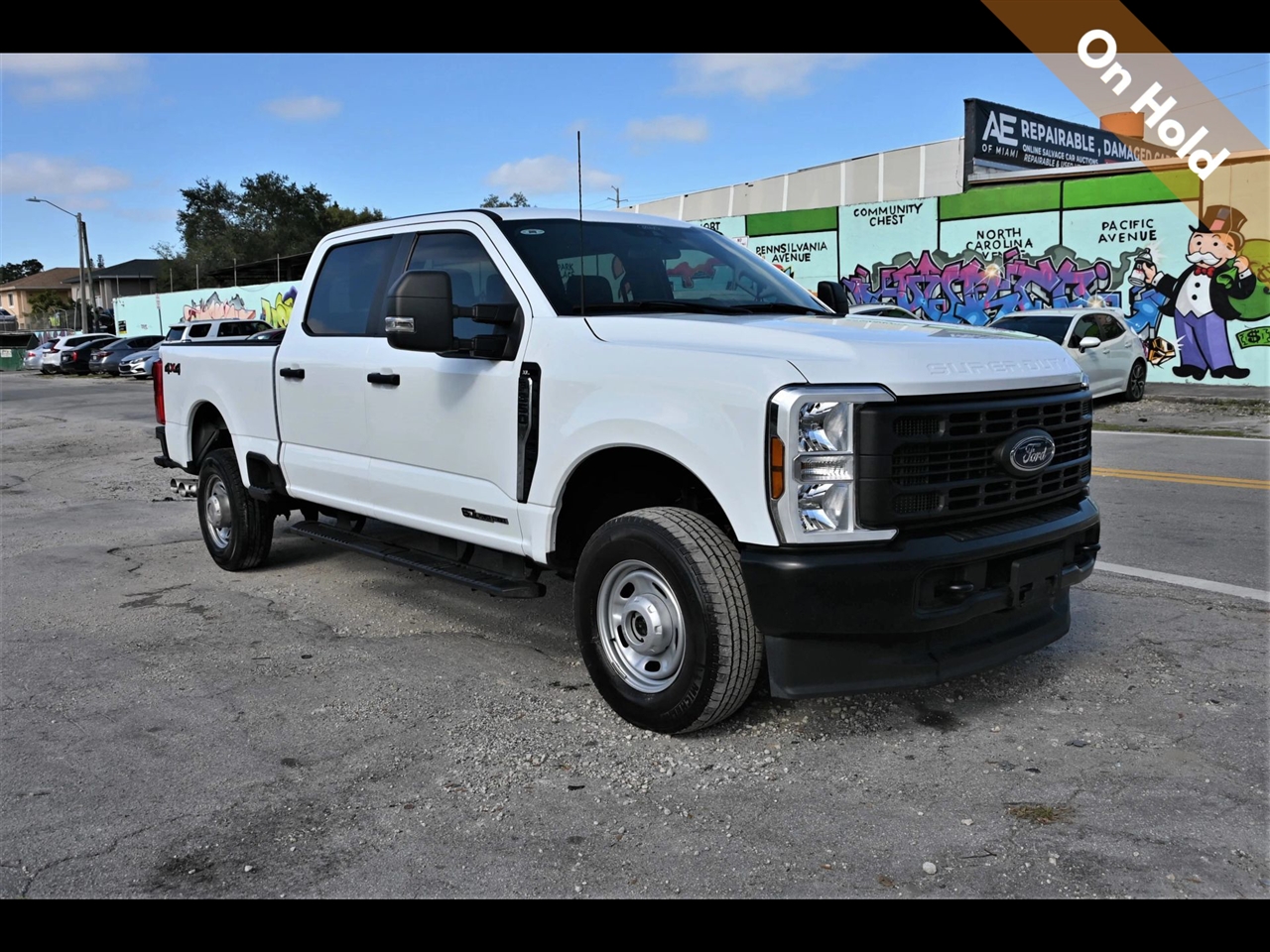 2024 Ford F-350 SD XL Pickup 4D 6 3/4 ft