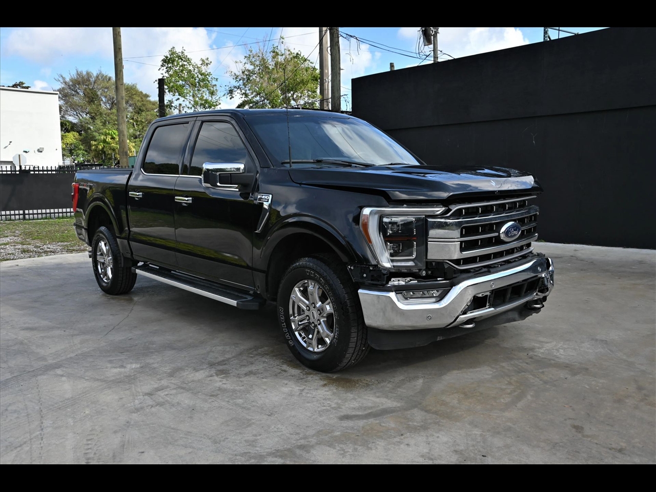2022 Ford F-150 Lariat Pickup 4D 5 1/2 ft