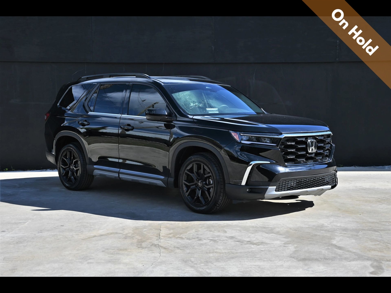 2025 Honda Pilot Touring Sport Utility 4D