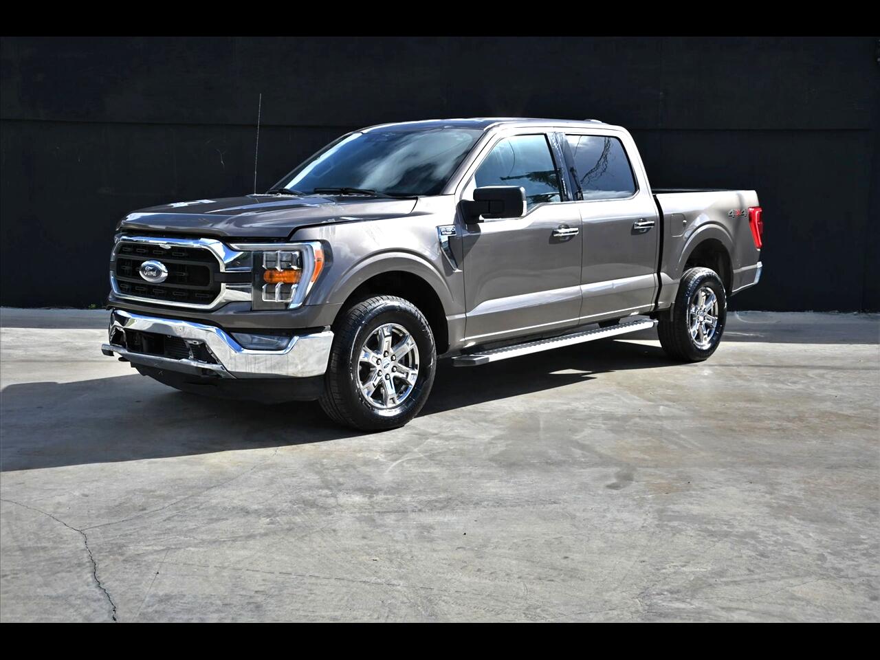 2023 Ford F-150 XLT Pickup 4D 5 1/2 ft