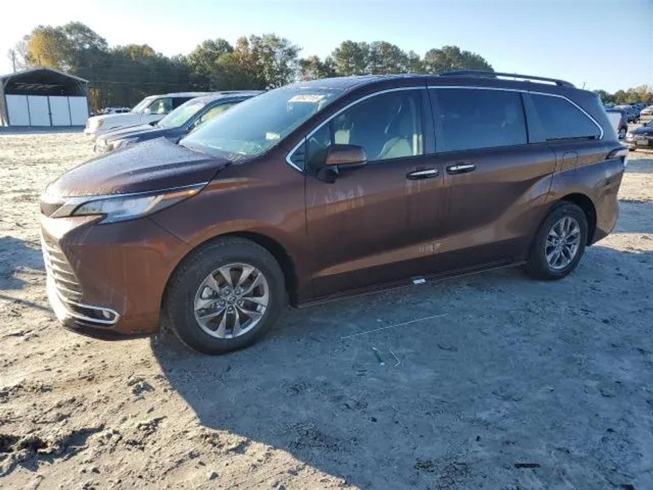 2023 Toyota Sienna XLE Minivan 4D