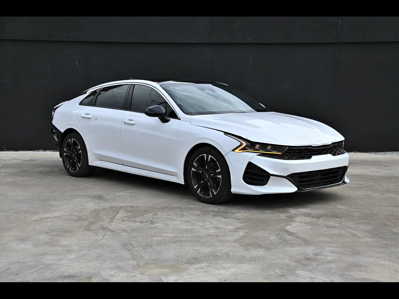 2023 Kia K5 GT-Line Sedan 4D