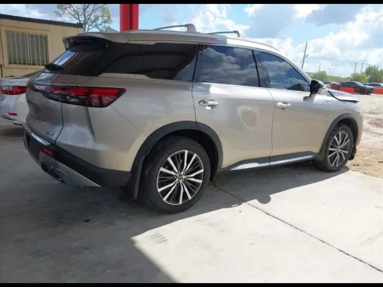 2023 Infiniti QX60 SENSORY Sport Utility 4D