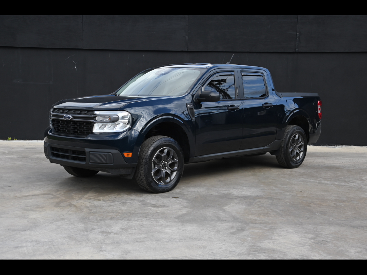 2022 Ford Maverick XLT SuperCrew Pickup 4D 4 1/2 ft