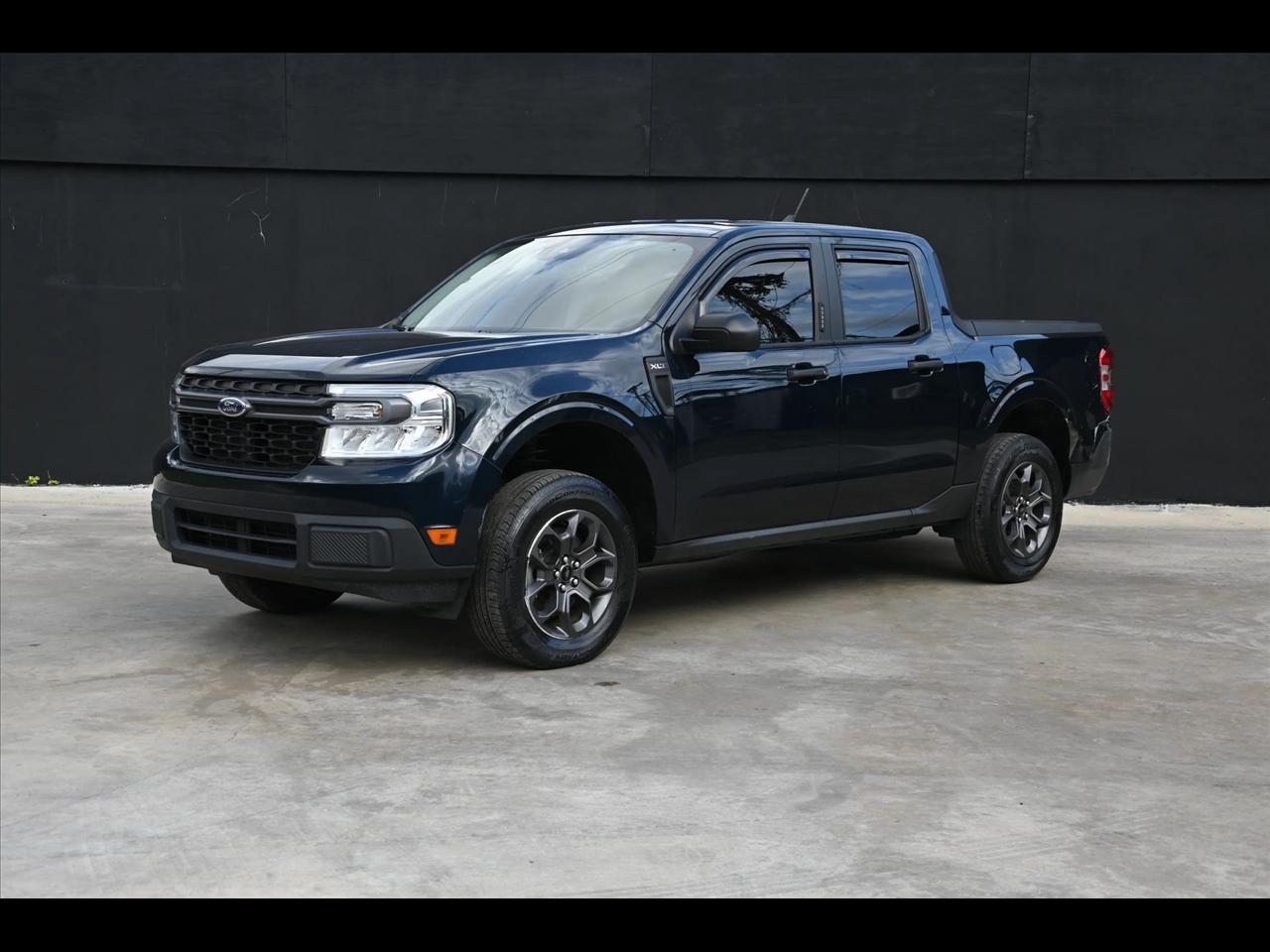 2022 Ford Maverick XLT SuperCrew Pickup 4D 4 1/2 ft