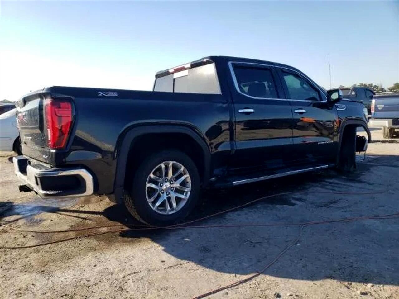 2021 GMC Sierra 1500 SLT Pickup 4D 5 3/4 ft