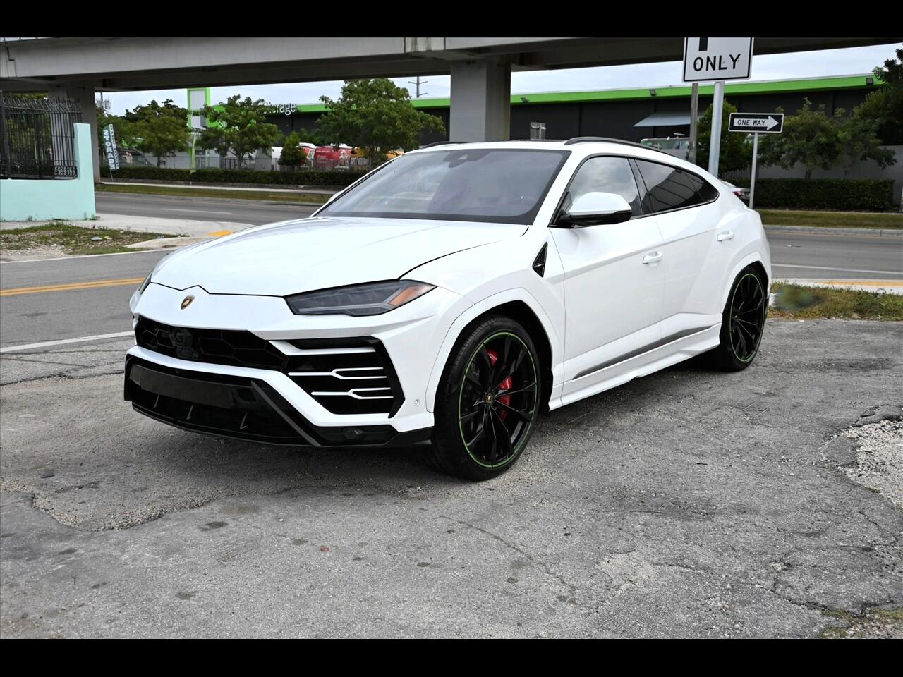 2022 Lamborghini Urus Sport Utility 4D