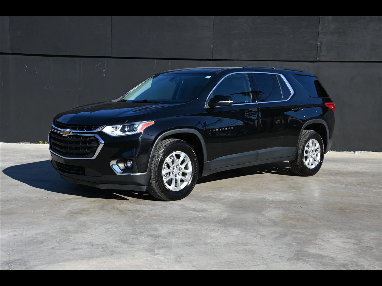 2021 Chevrolet Traverse LT Sport Utility 4D