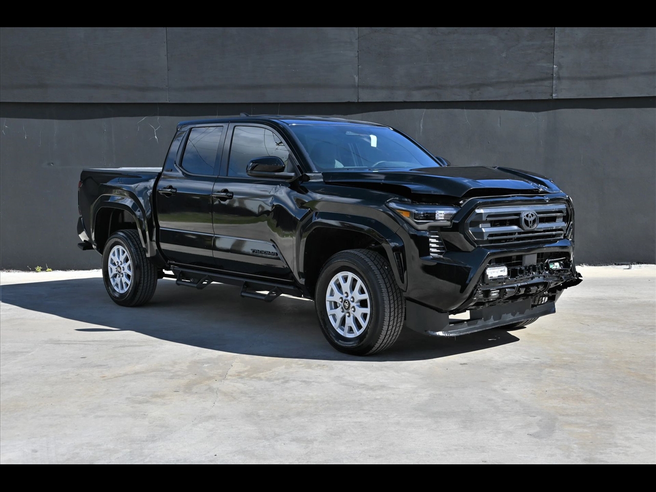 2025 Toyota Tacoma SR5 Pickup 4D 6 ft