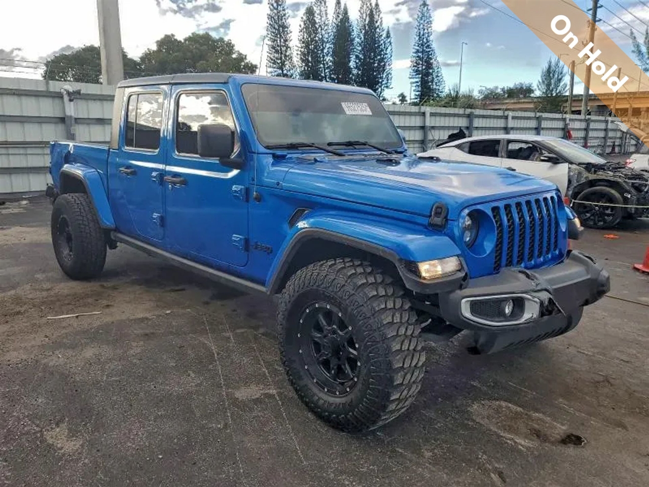2023 Jeep Gladiator Sport S's photo