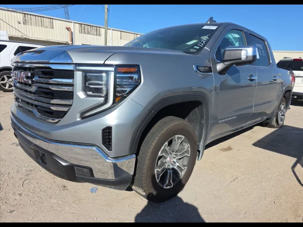 2025 GMC Sierra 1500 SLT Pickup 4D 5 3/4 ft
