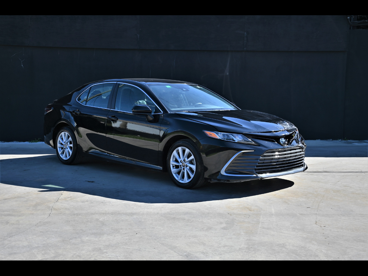 2023 Toyota Camry LE Sedan 4D